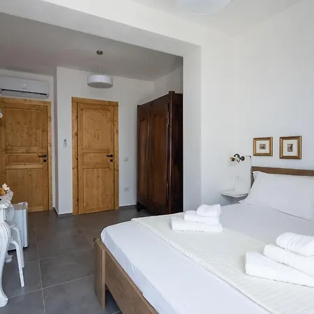 Sul Corso Nuoro (Sardinia)